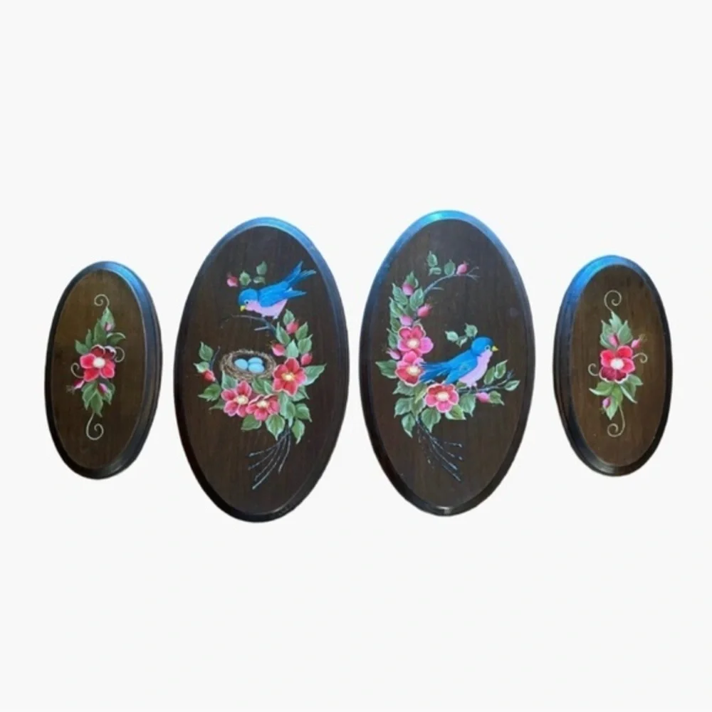 Floral and Bird Wall Art Plaques oval shape set of 4. Vintage